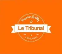 Illustration de critique : Le tribunal